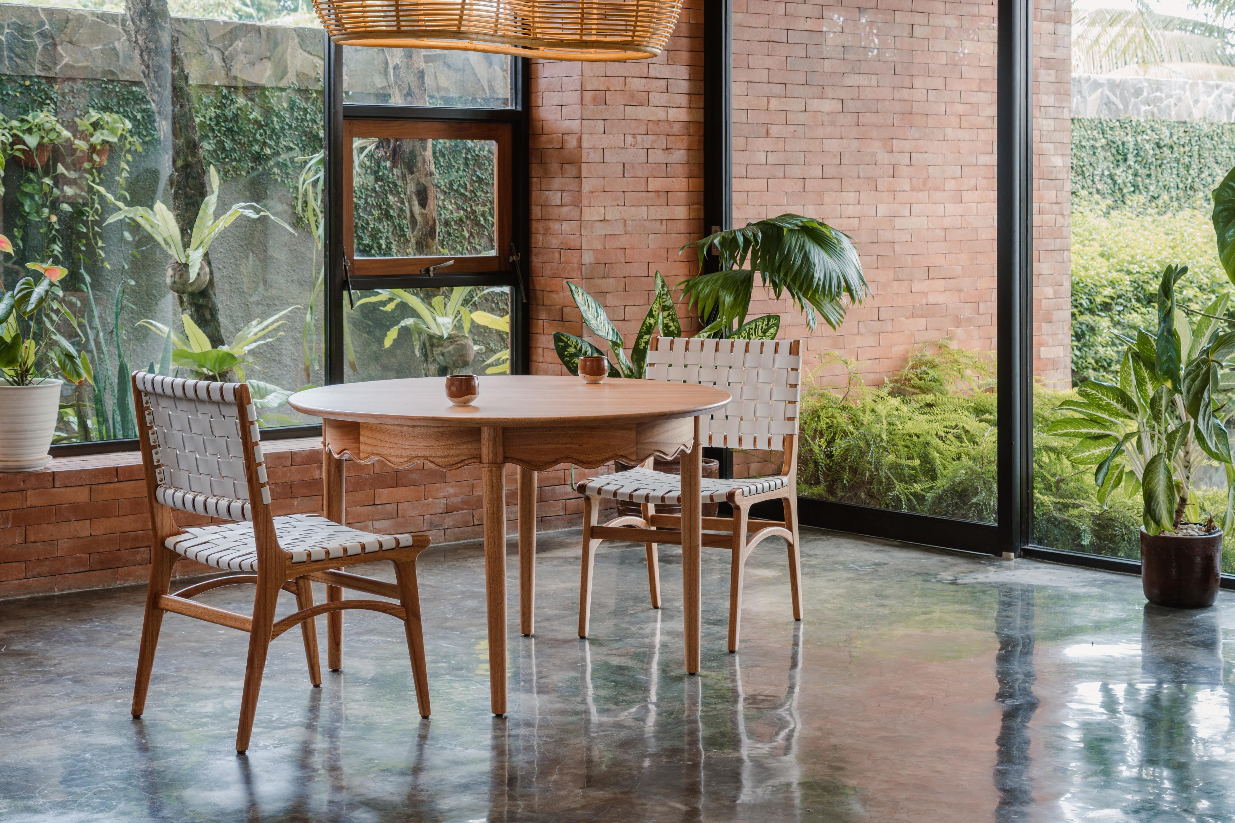 Dining Table and Chair Set E