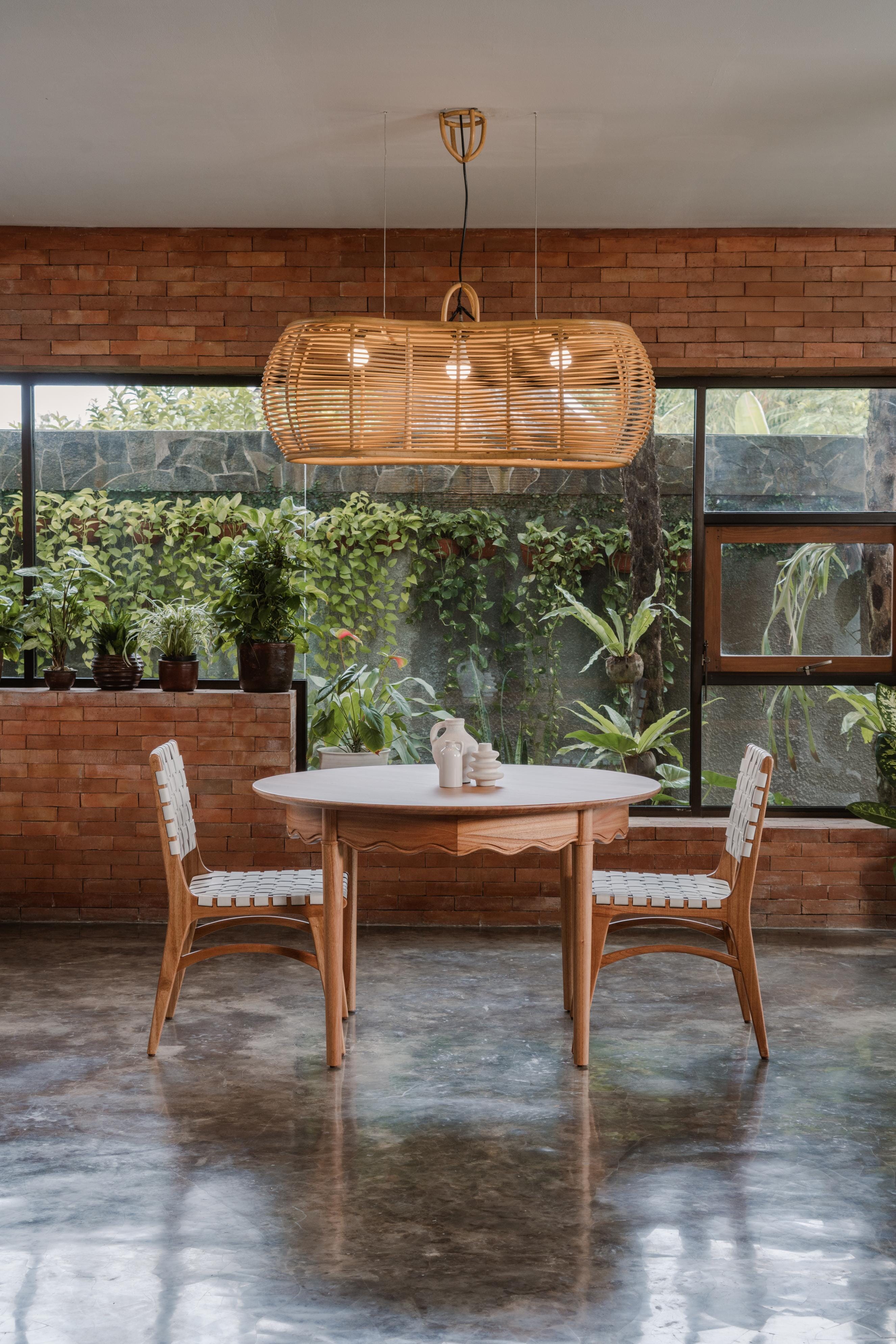 Dining Table and Chair Set E