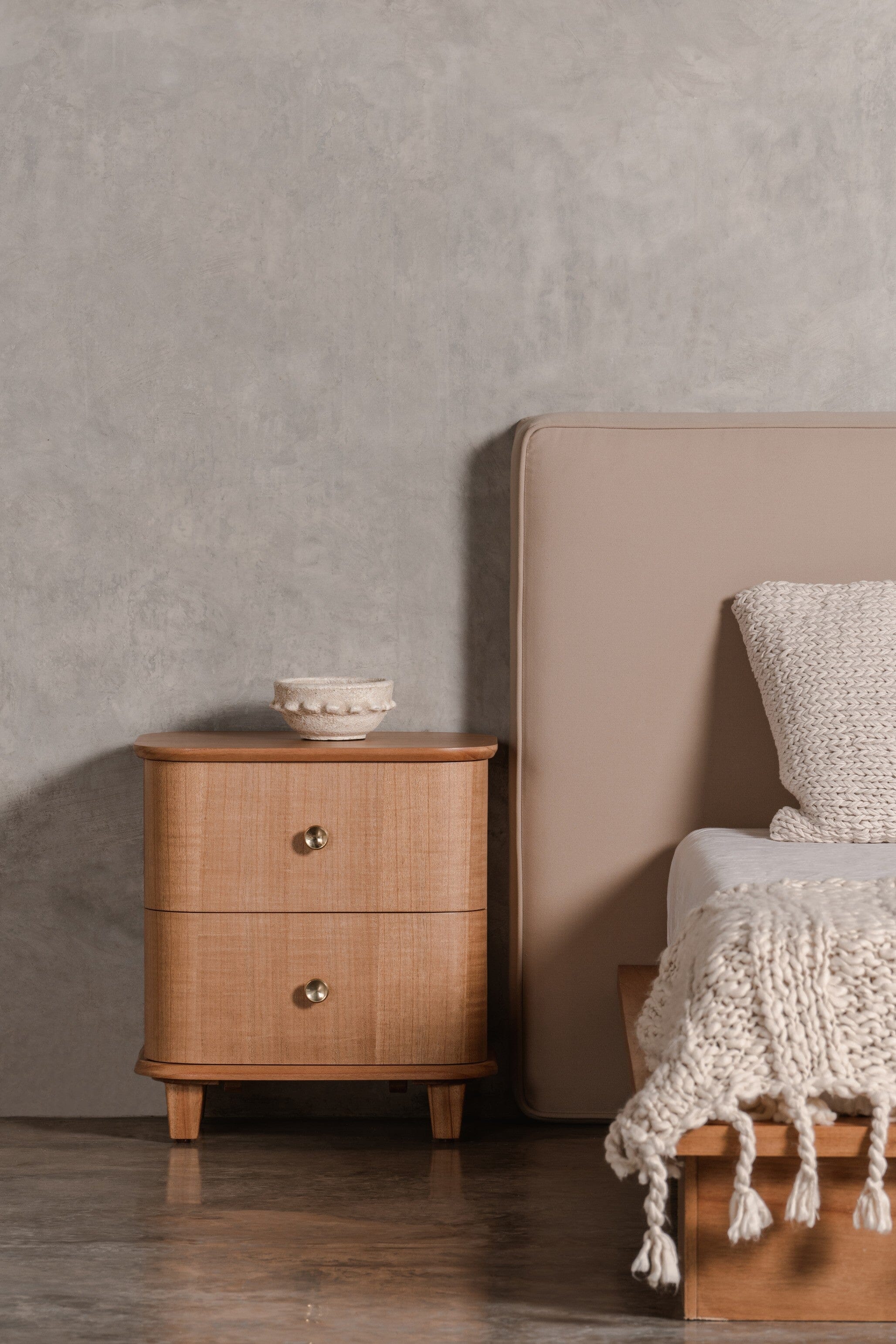 Carmellia Bedside