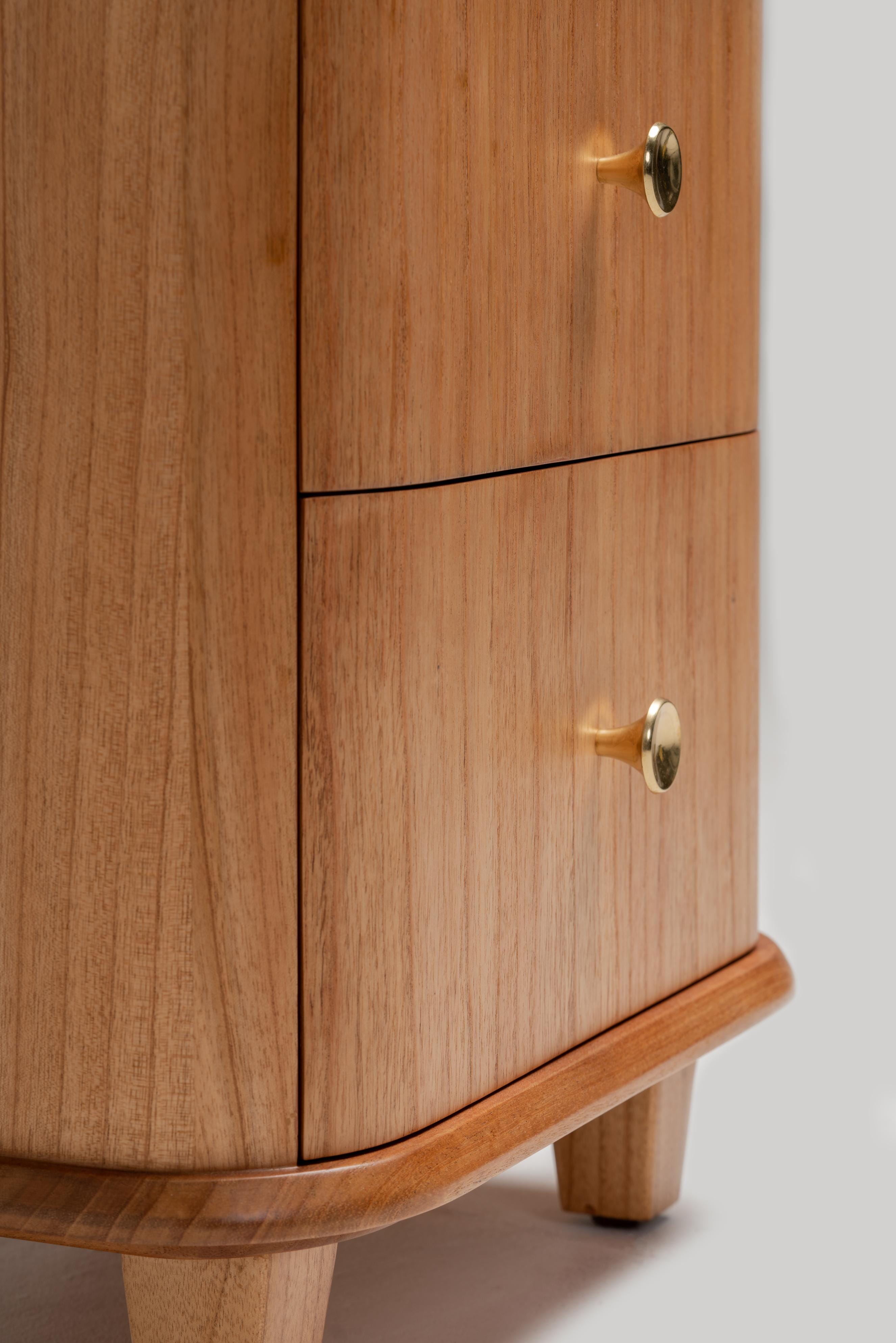 Carmellia Bedside