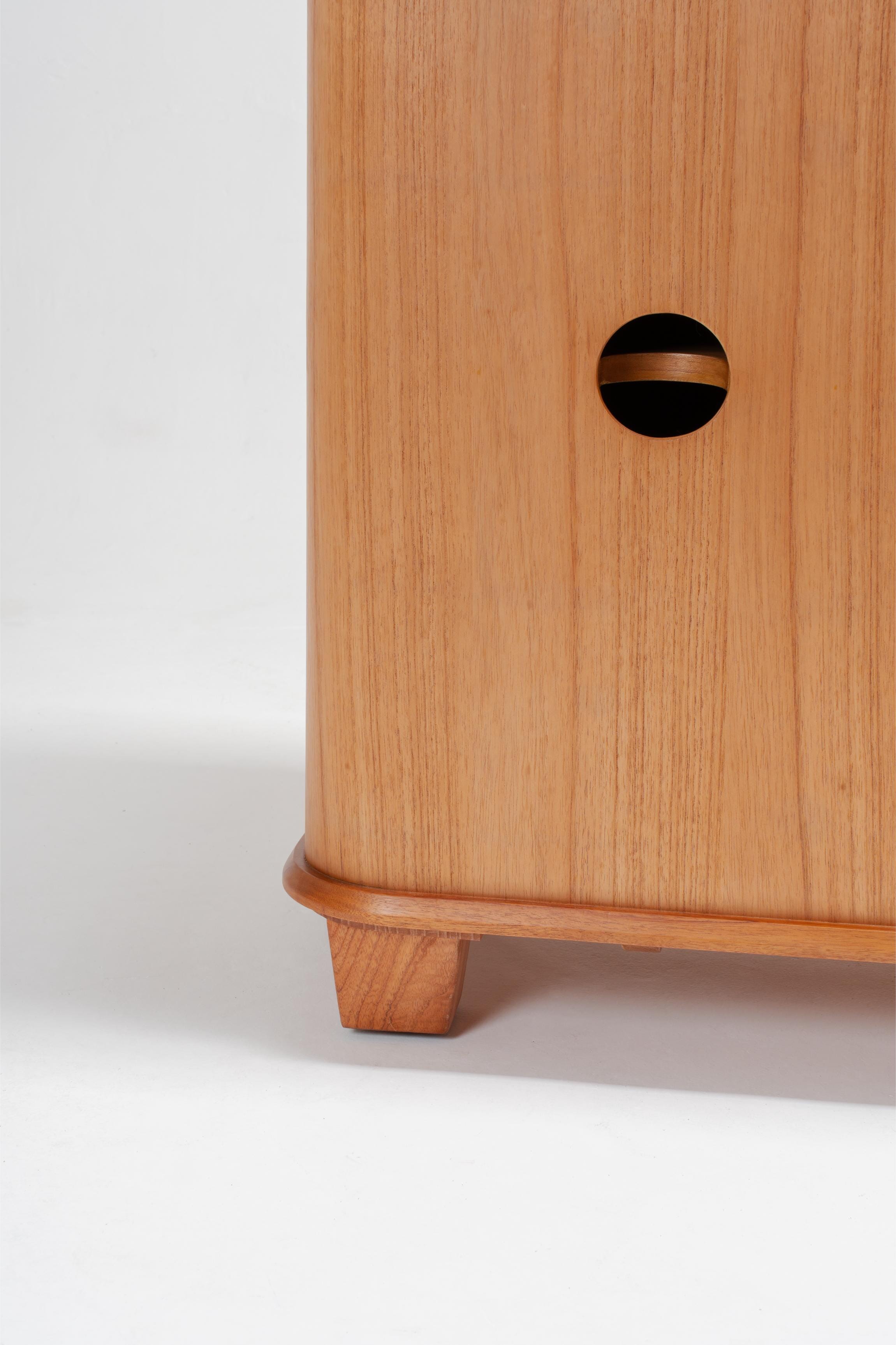 Carmellia Storage Console