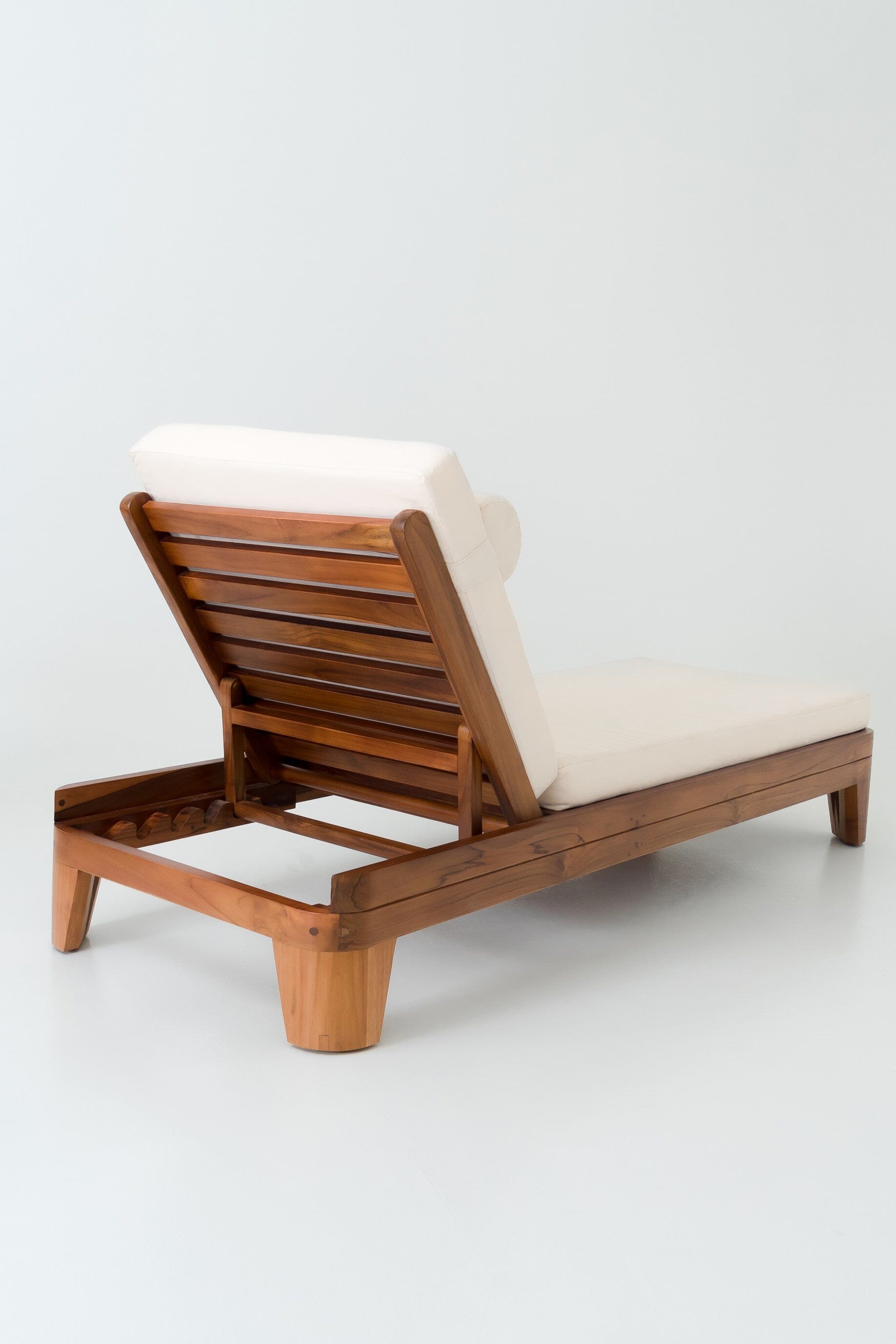 Catania Sun Lounge - adjustable bed- Larkwood Furniture