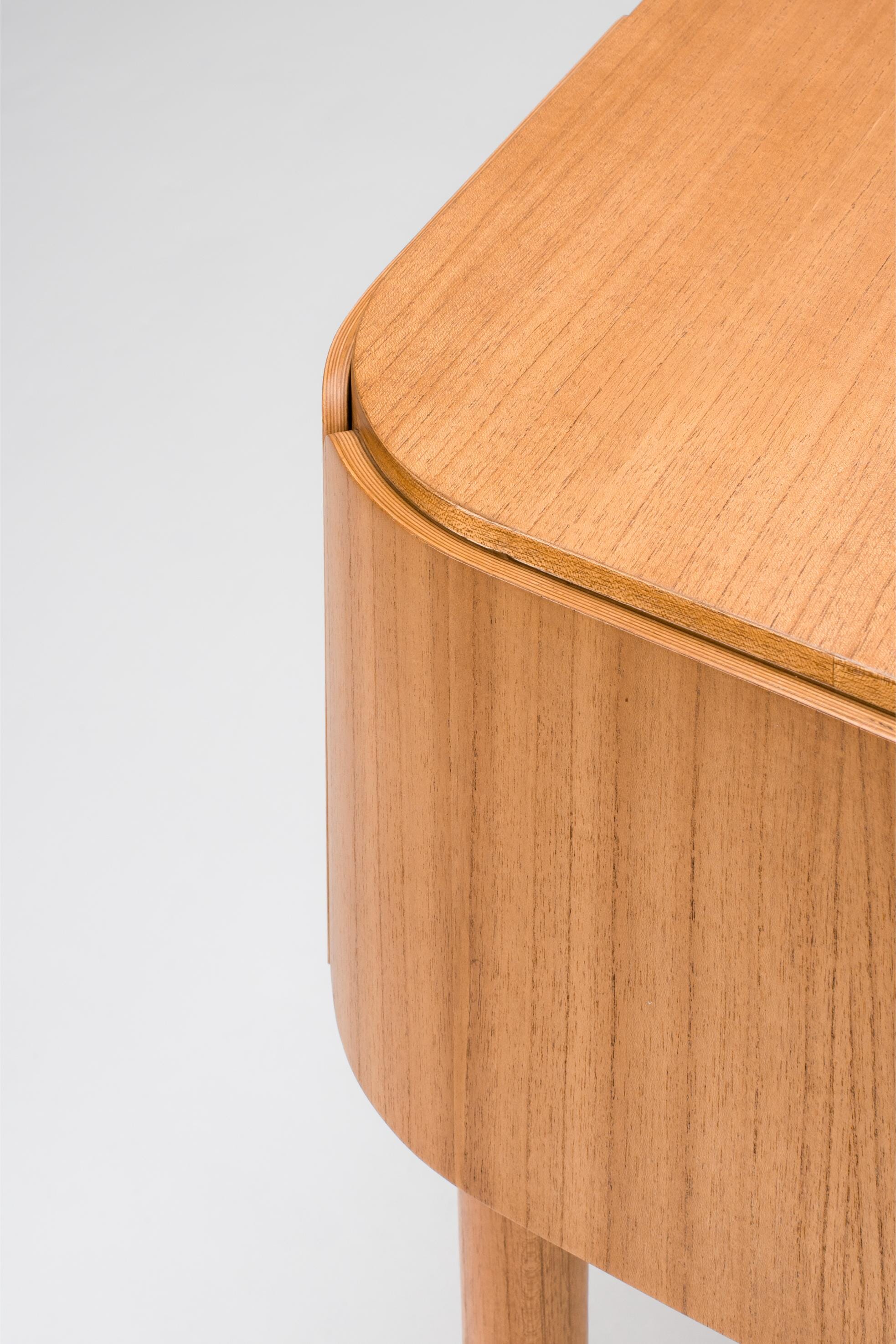 Marguerite 2 Drawer Desk