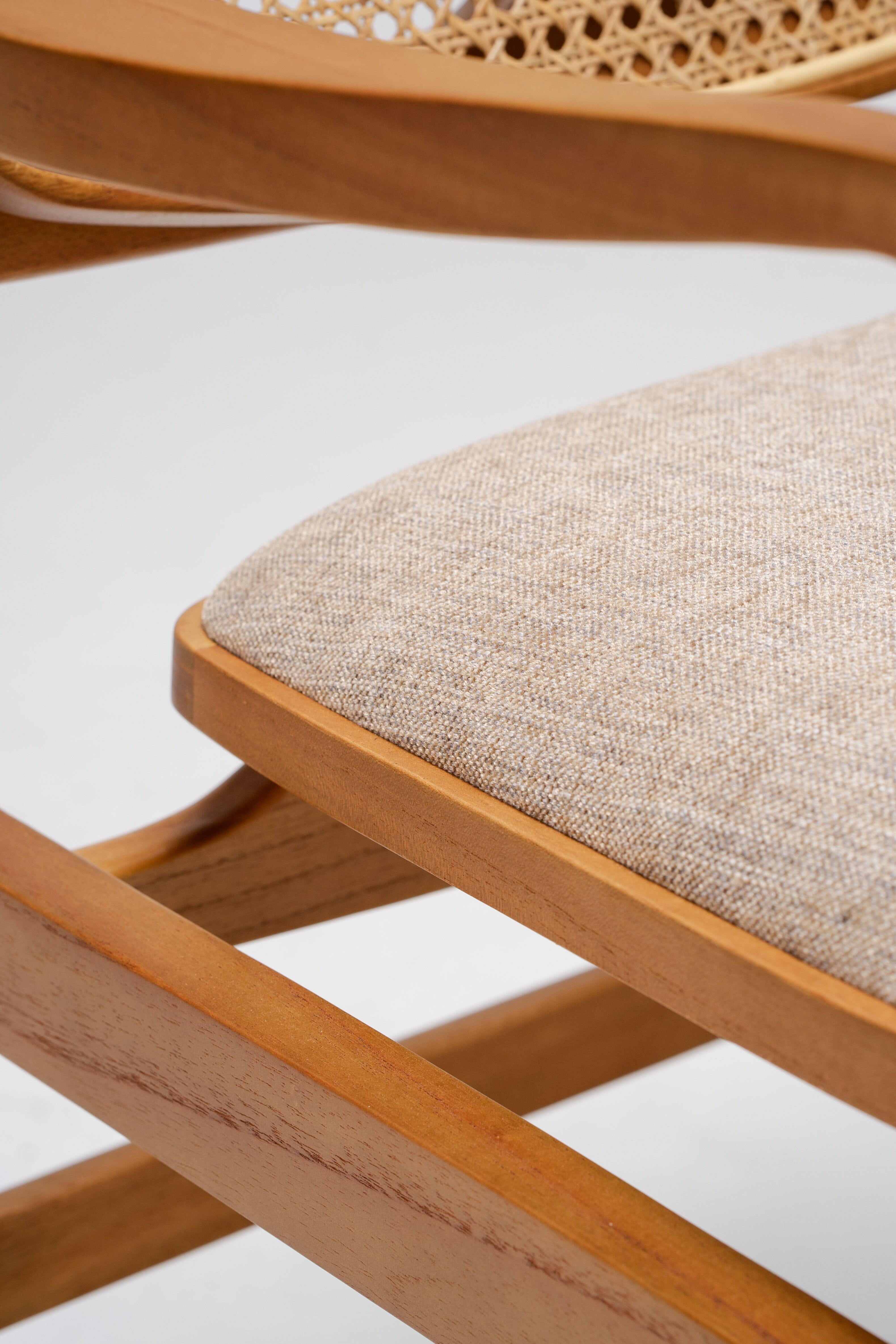Sergio Accent Chair - cushion seats - Larkwood Furniture