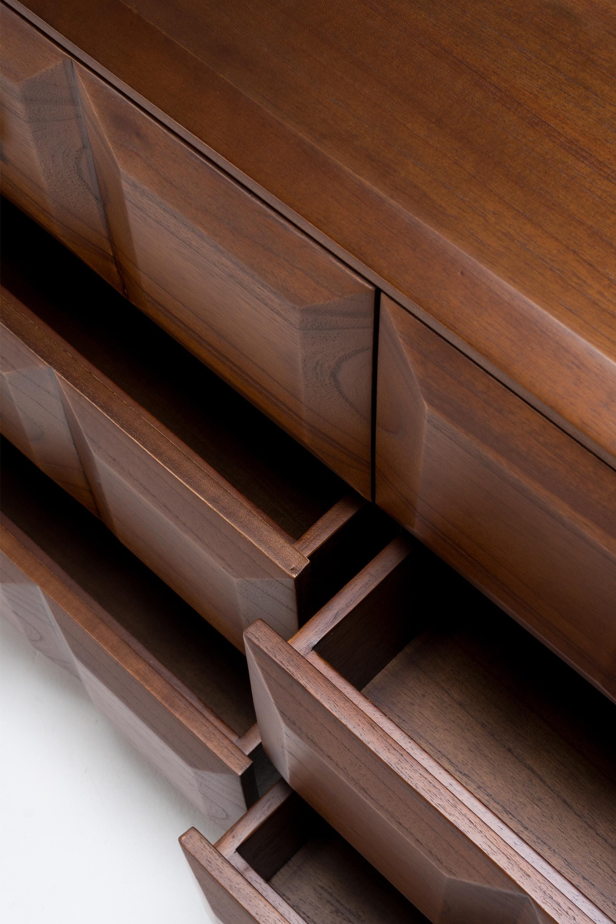 Verona Chest of 6 Drawers