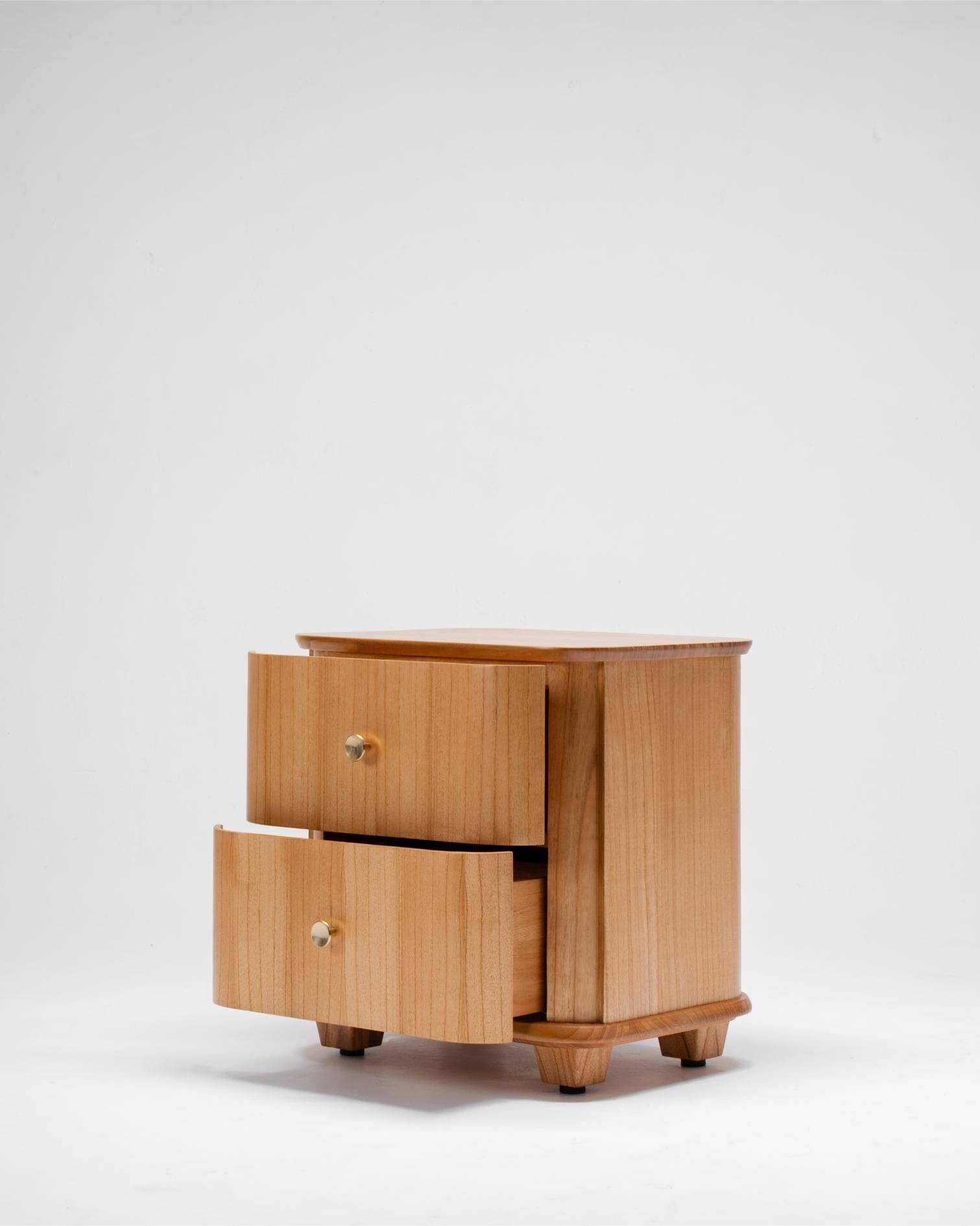 Carmellia Bedside