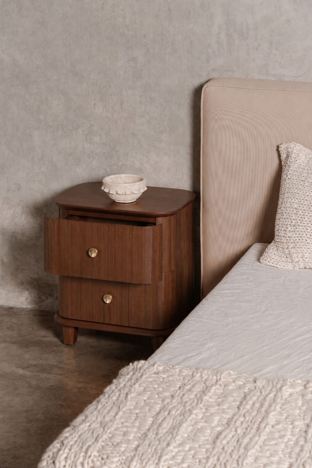 Carmellia Bedside