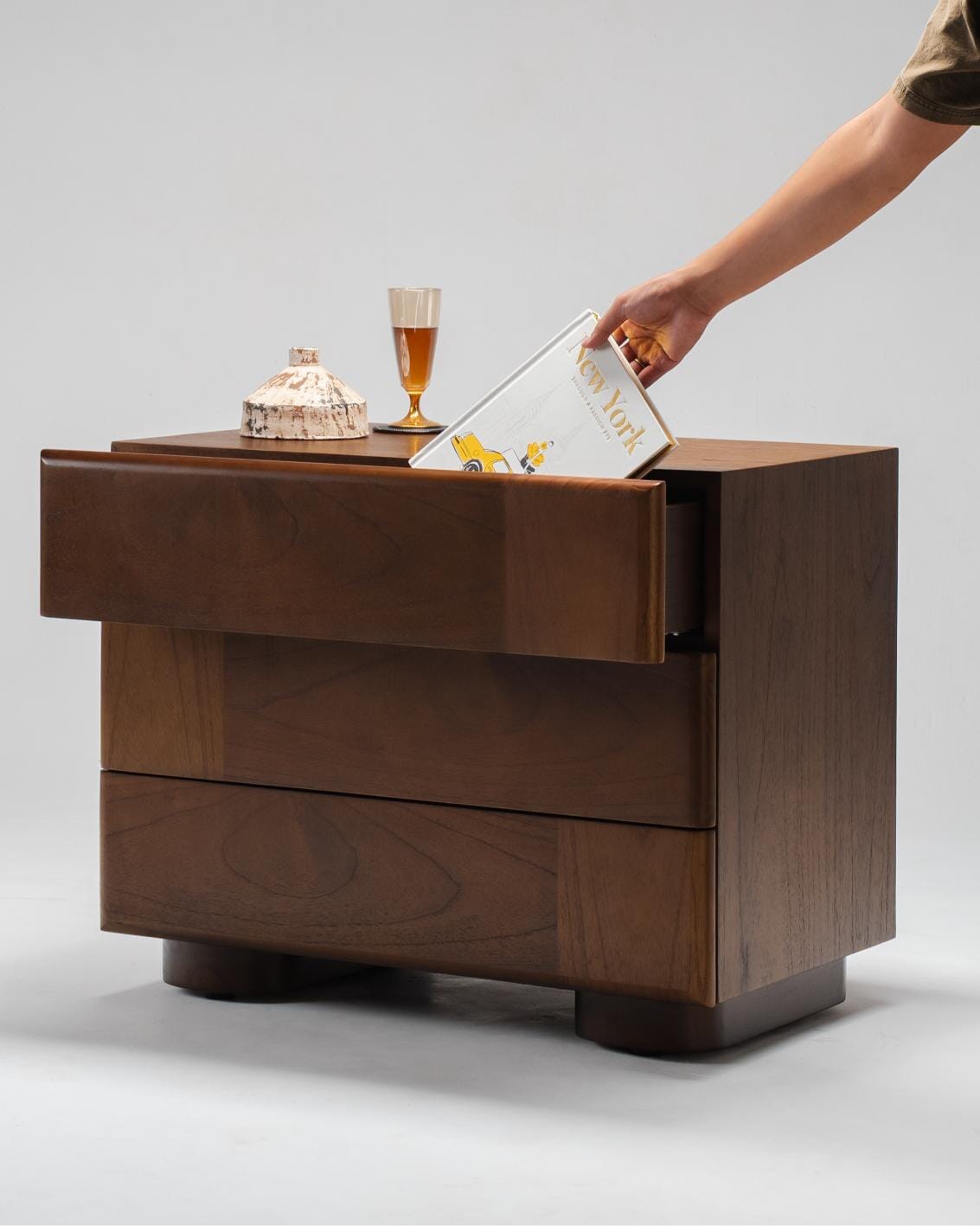 Florentia Bedside Table
