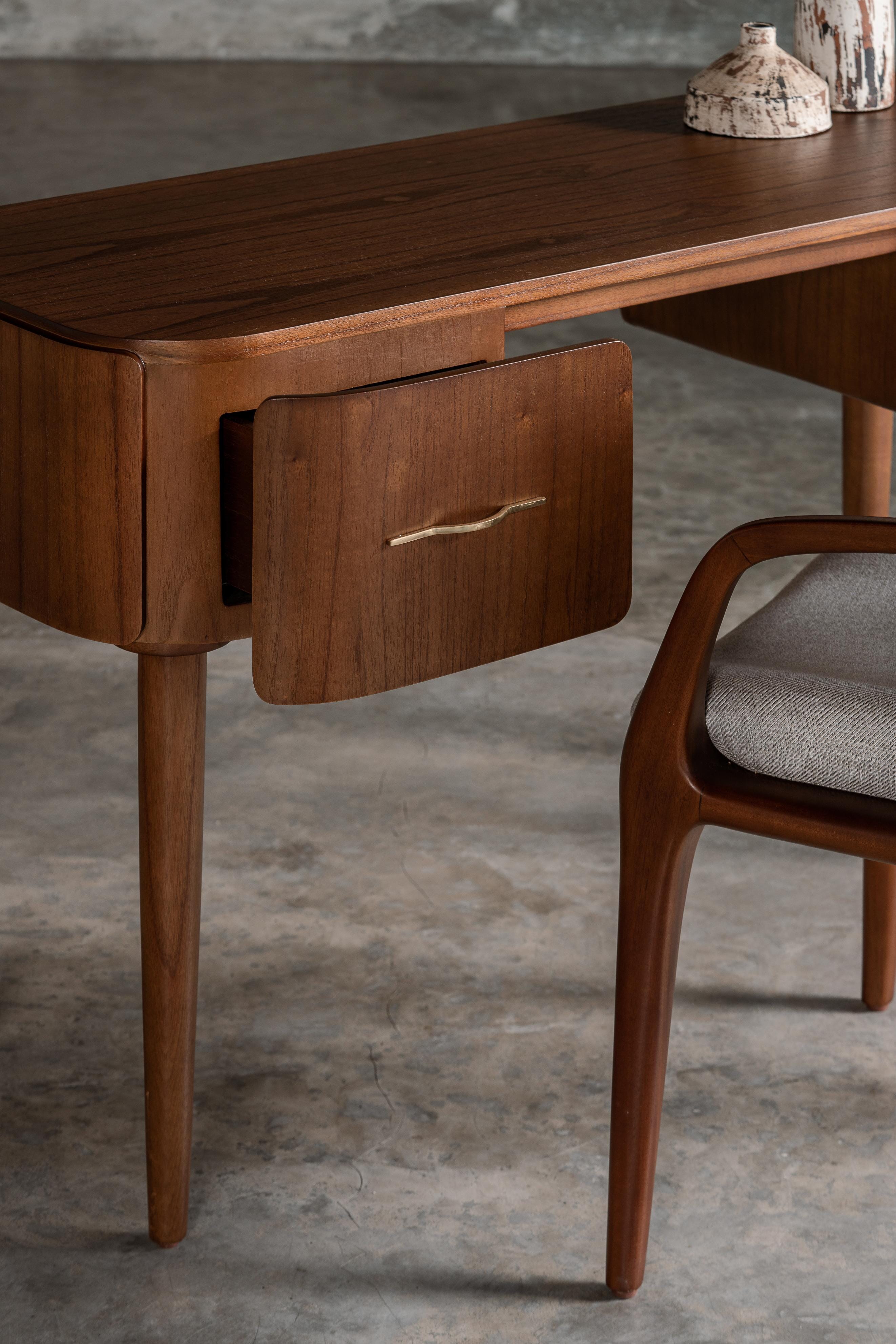 Marguerite 2 Drawer Desk