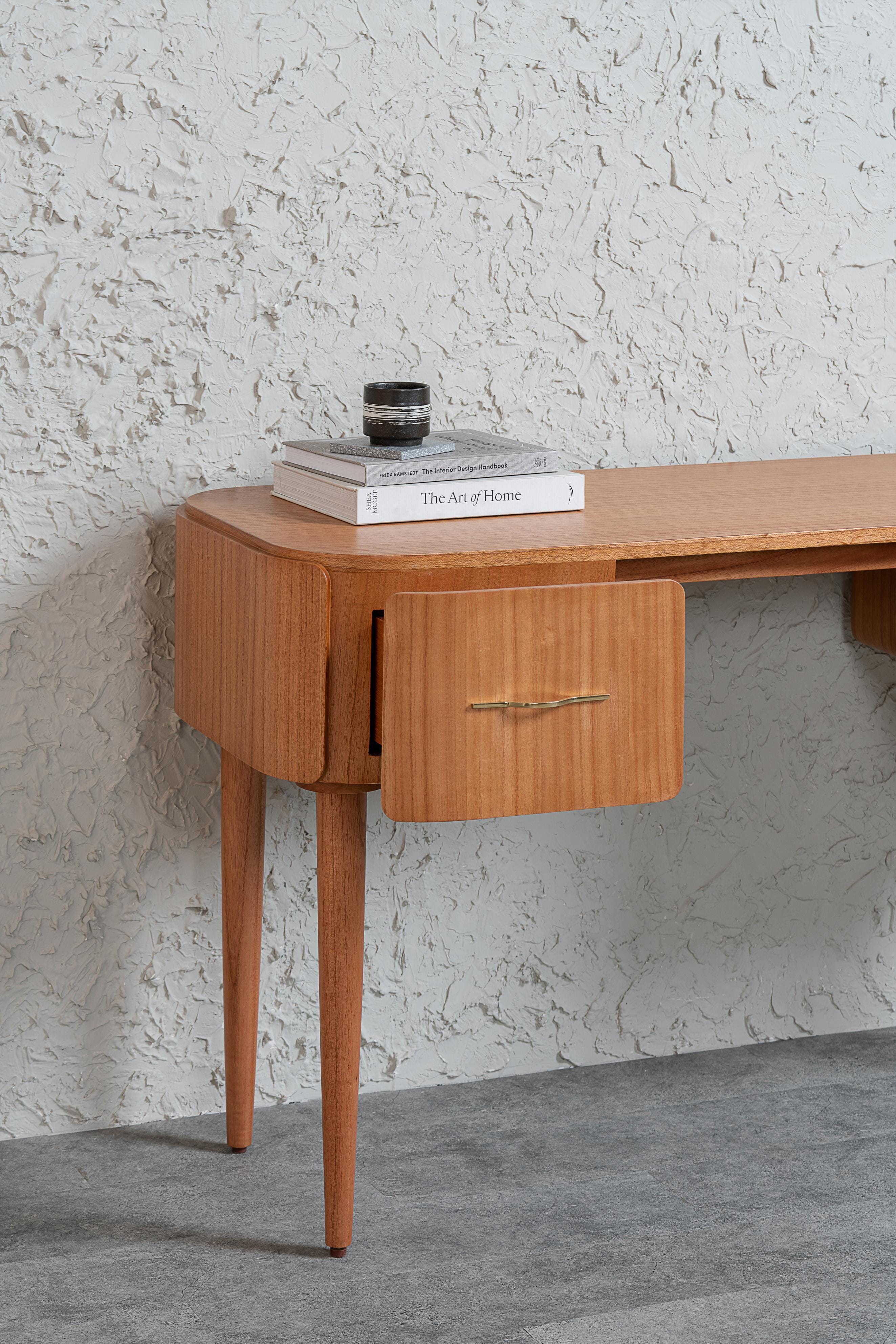 light wooden desk with drawers