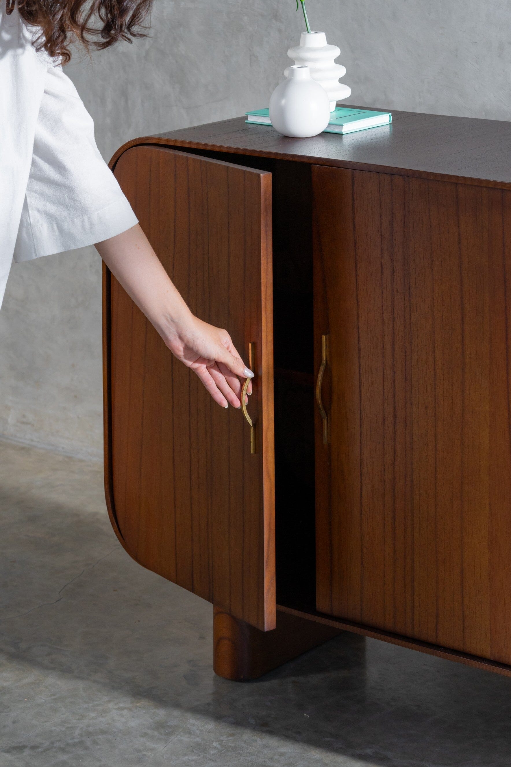 Marguerite Storage Console