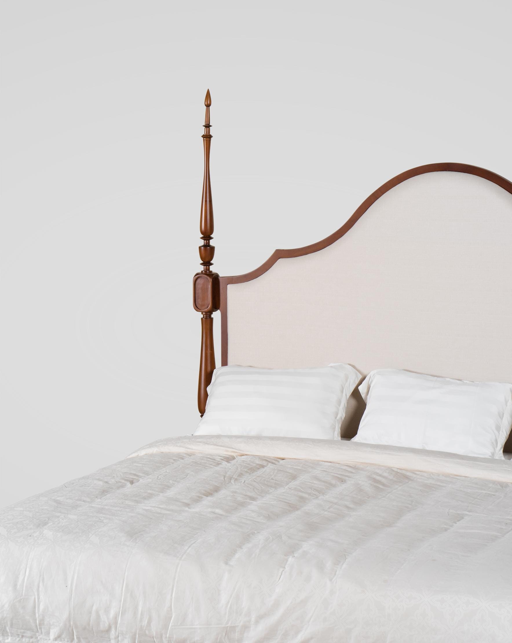 Monaco Club Bed