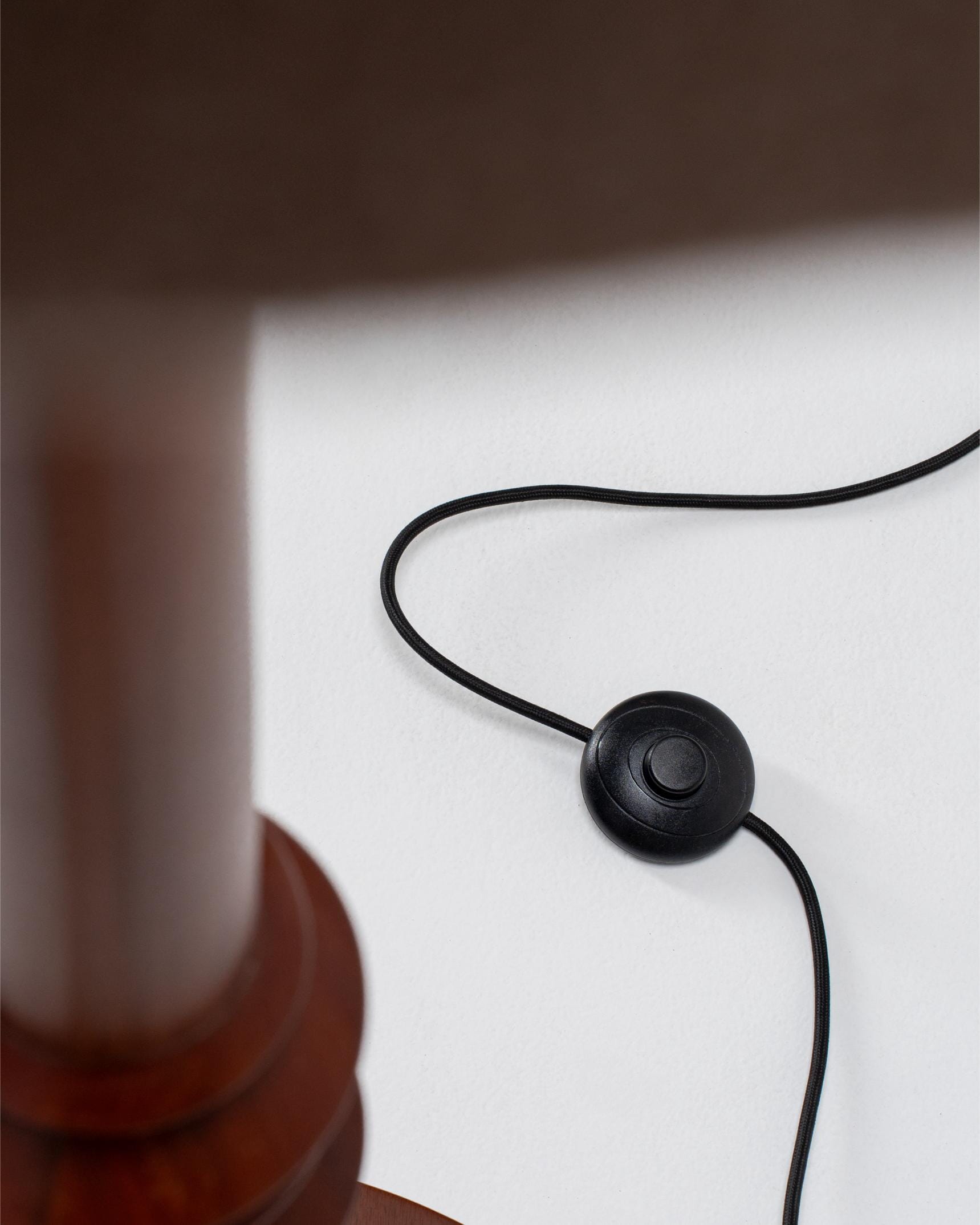 floor lamp with floor button