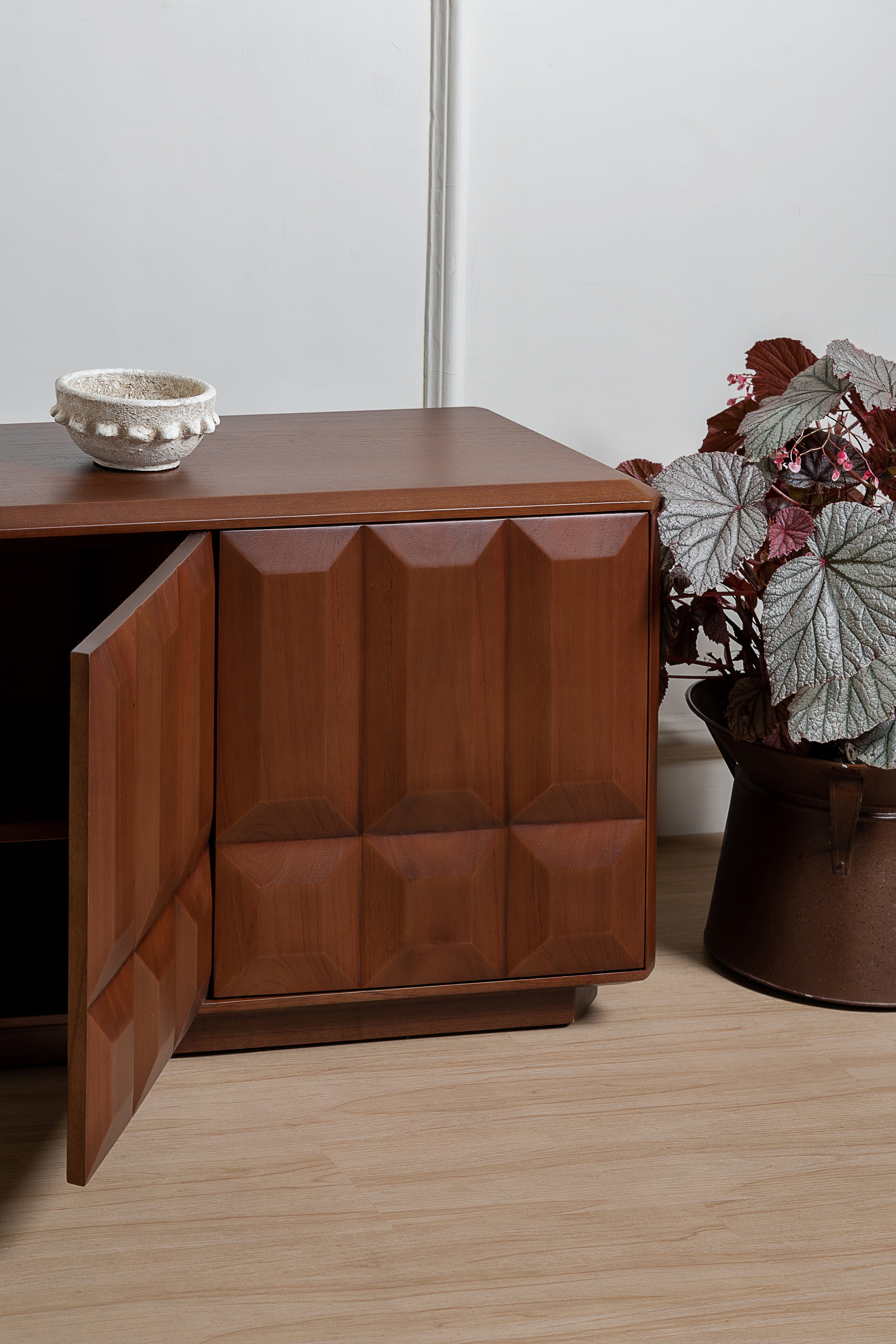 Verona TV Console 200cm